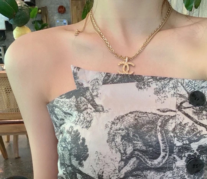 Ch**el necklaces
